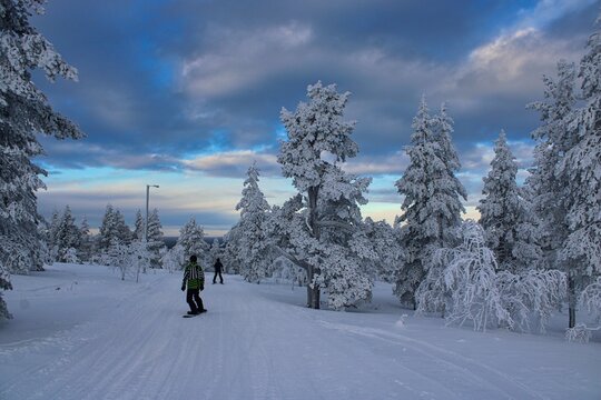 Skiing in the solitude of finnish Lapland
