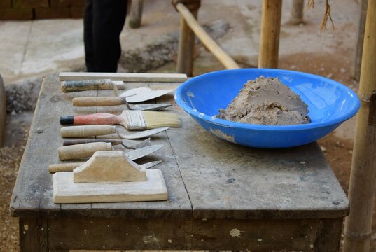 Building tools used for plastering and restoration