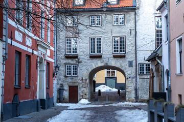 Swedish Gate in the old city of Riga. Medieval Gothic Architecture. Riga the capital of Latvia. Baltic states. Europe. - obrazy, fototapety, plakaty