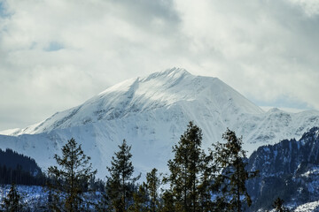 Tatra-Mountains-winter-zima