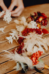 Décoration florale en cours de création