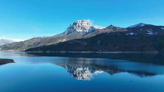Pon&ccedil;on, le lac