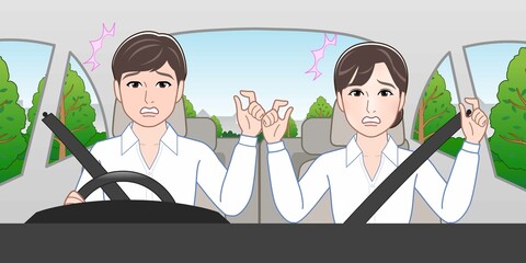 天気の良い日に車に乗っている男女