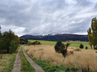 Camino a casa en el campo de la Patagonia Chilena