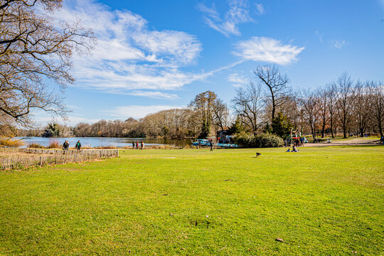 Le parc de la t&ecirc;te d'or &agrave; Lyon