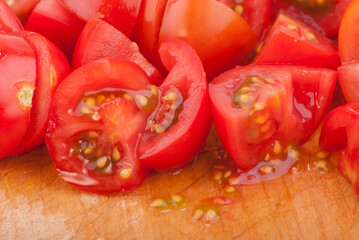 Tomaten in Stücken