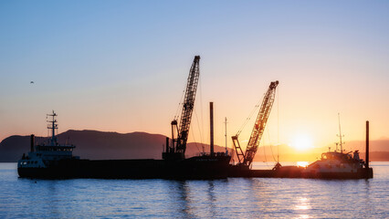 Obraz premium Sunrise over the coast of Sicily at Palermo in Spring in Italy, Europe