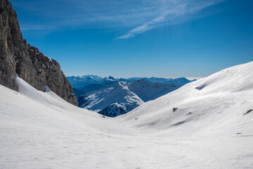 Obraz premium Ski mountaineering in the valley of Chianevate, Carnic Alps, Friuli-Venezia Giulia, Italy