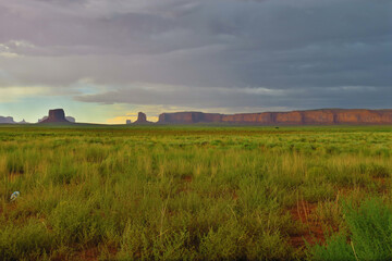 Fototapeta na wymiar Monument Valley, Arizona, Utah, USA, Sentinel Mesa, West Mitten Butte, East Mitten Butte Merrick Butte
