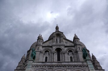 Fototapeta na wymiar basilique du Sacré cœur à Paris 