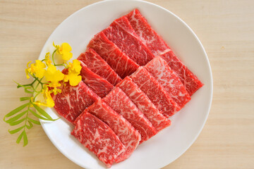 国産  黒毛和牛 焼肉用 モモ　