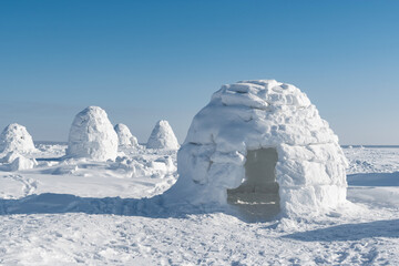 Fototapeta na wymiar Real snow igloo house in the winter.