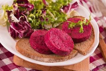 Beetroot veggie burger.