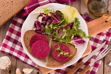 Beetroot veggie burger.