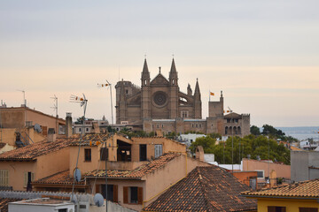 Fototapeta na wymiar Catedral de Palma de Mallorca from the distance