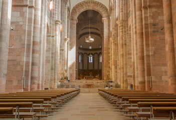Innenansicht vom Dom in Speyer