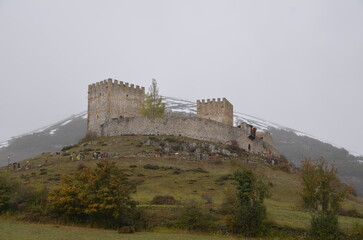Castillo de Argueso, España. Fortificacion medieval en la provincia de Cantabria.