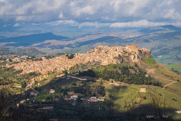 Obraz premium View of Calascibetta from Enna, Sicily, Italy, Europe