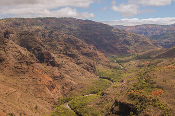 Fototapeta na wymiar Panocamic landscape from waimea canyon in Kauai, Hawai