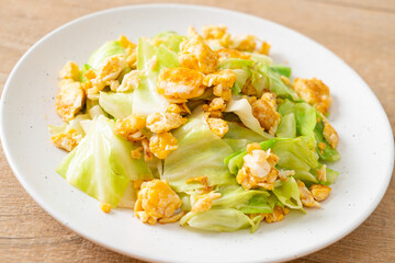 homemade stir-fried cabbage with egg
