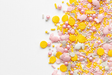 bunte zuckerstreusel mit Osterhasen