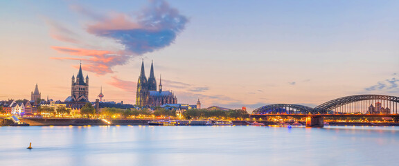 Fototapeta na wymiar Downtown Cologne city skyline, cityscape of Germany