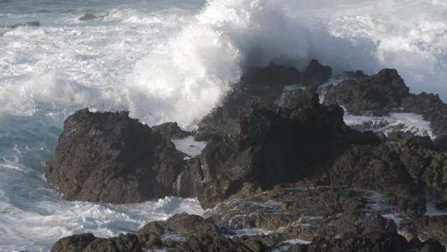 ocean waves crashing on rocks slow motion 4k