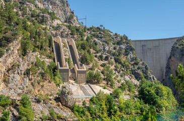 Fototapeta na wymiar Oymapinar Dam in Manavgat, Turkey