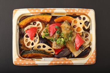 さんまと野菜の黒酢あんかけ