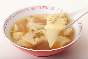 ワンタンスープ