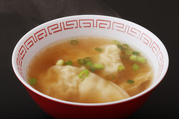 ワンタンスープ