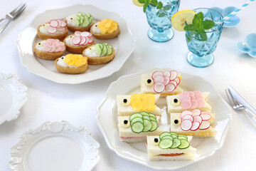 鯉のぼりサンドイッチと鯉のぼりいなり寿司　こどもの日