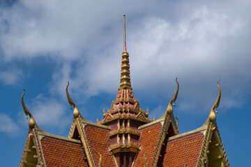 Fototapeta premium Buddhist pagoda buildings and blue sky background in Wat Khoa Noi Temple. Thailand