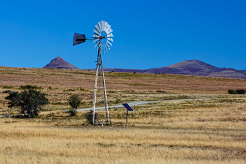 Windmill and solar pump in Karoo