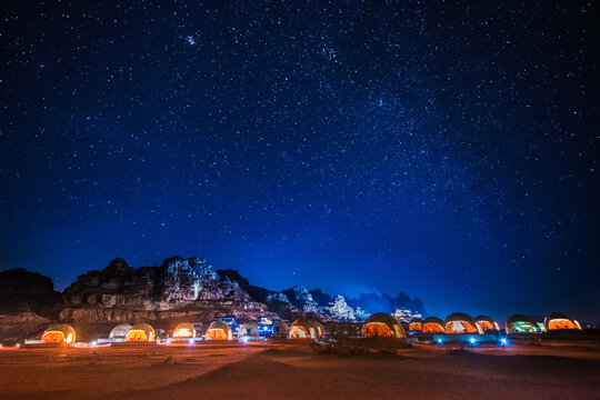 Night sky in Wadi Rum mountain in Jordan