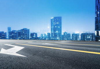 Obraz premium Road and Chinese modern city buildings background