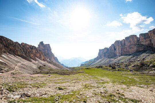 Italy, South Tyrol, View of Puez Group range on sunny summer day