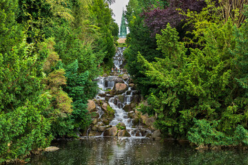 Waterfall in Viktoriapark in Berlin © Artur Bogacki