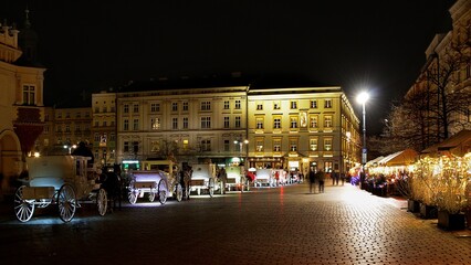 Rynek Główny Kraków postój dorożek