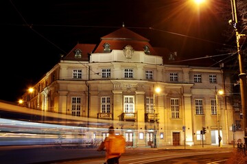 Filharmonia Krakowska nocą - obrazy, fototapety, plakaty