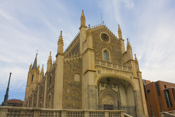 Fototapeta na wymiar Church San Jeronimo el Realo in Madrid, Spain