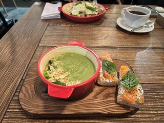 broccoli cream soup and salmon sandwiches