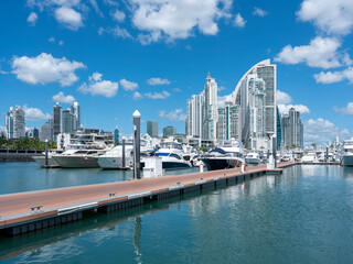 Fototapeta premium View of marina with yachts and buildings in Panama City