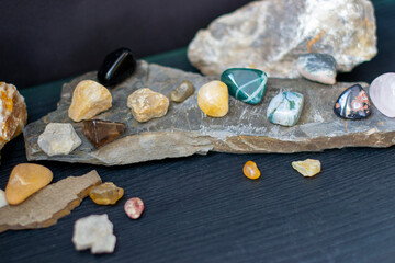 Pink and smoky quartz, citrine, agate, jade and other stones and minerals