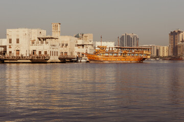 Obraz premium Traditional Arab Style Boats on the Bay Creek, Dubai Deira Old Town. United Arab Emirates. Middle East. 