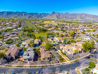 Obraz premium Aerial view of a neighborhood