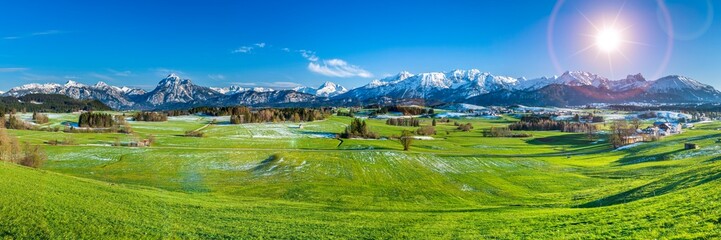 Panorama Landschaft in Bayern bei Füssen im Allgäu
