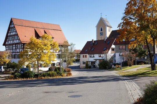 Ortsbild der Gemeinde Stetten am kalten Markt im Landkreis Sigmaringen. 
Paysage urbain de la commune de Stetten a. k. M. dans le district de Sigmaringen.