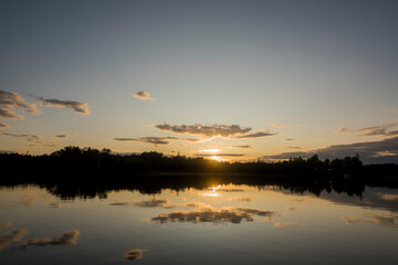 Obraz na płótnie Canvas Spider Lake Sunset