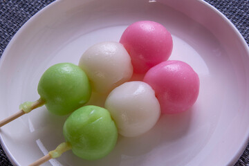 三色団子